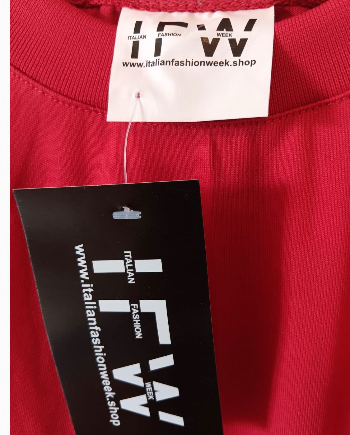 Unisex Cotton Red T-Shirt – Soft Plain Short Sleeve Tee