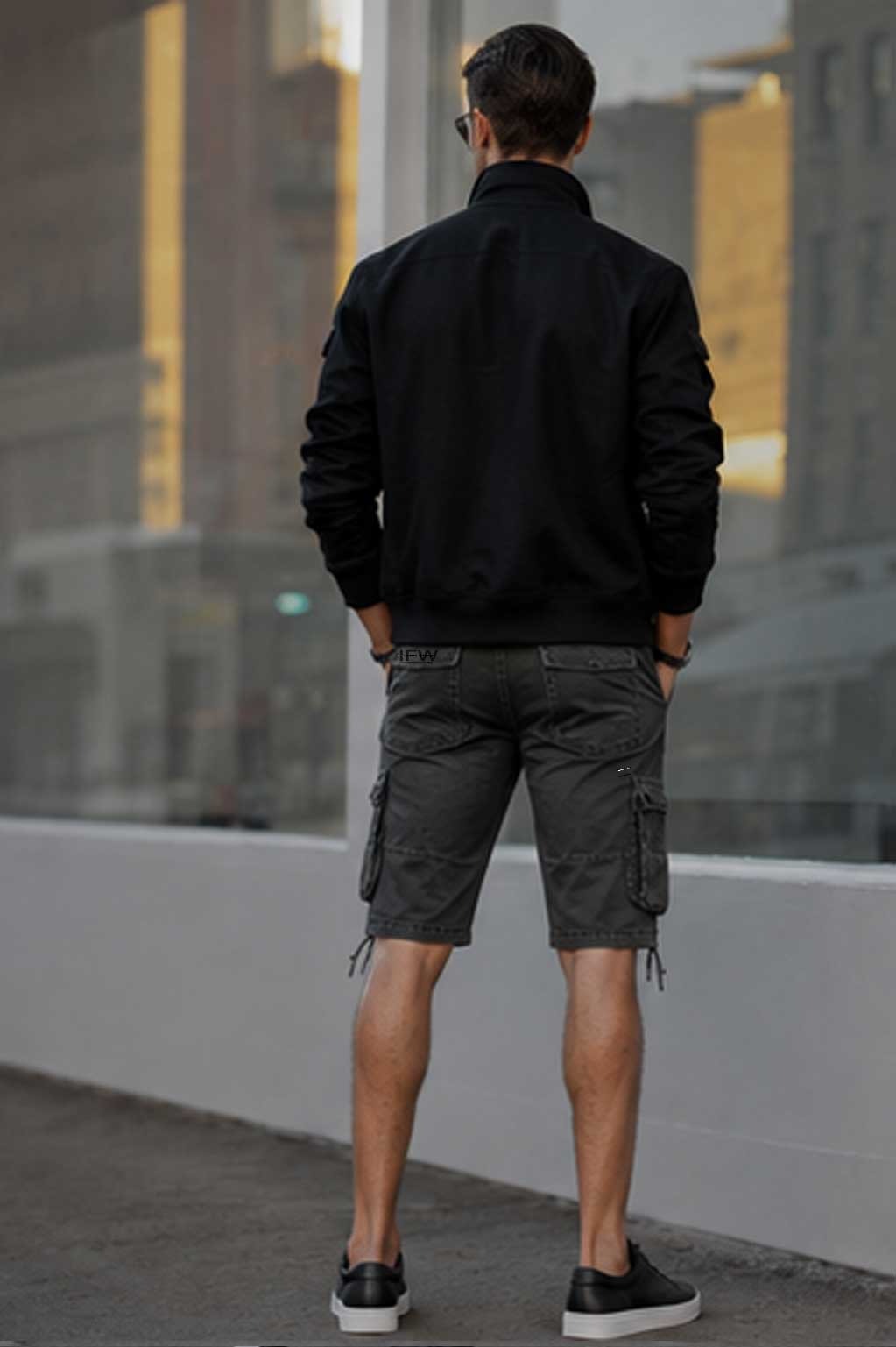Men's Relaxed Fit Multi-Pocket Cargo Denim Dark Grey Short
